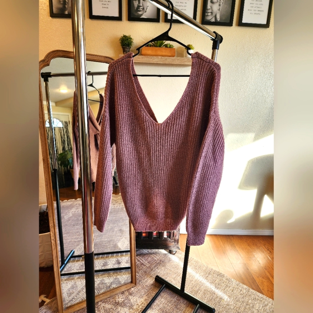 Tie knot open back oversized sweater (off shoulder option)